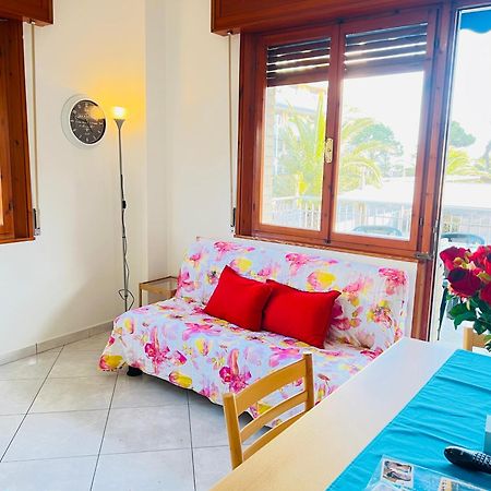 Ca' Laurana Apartment Bibione Bagian luar foto