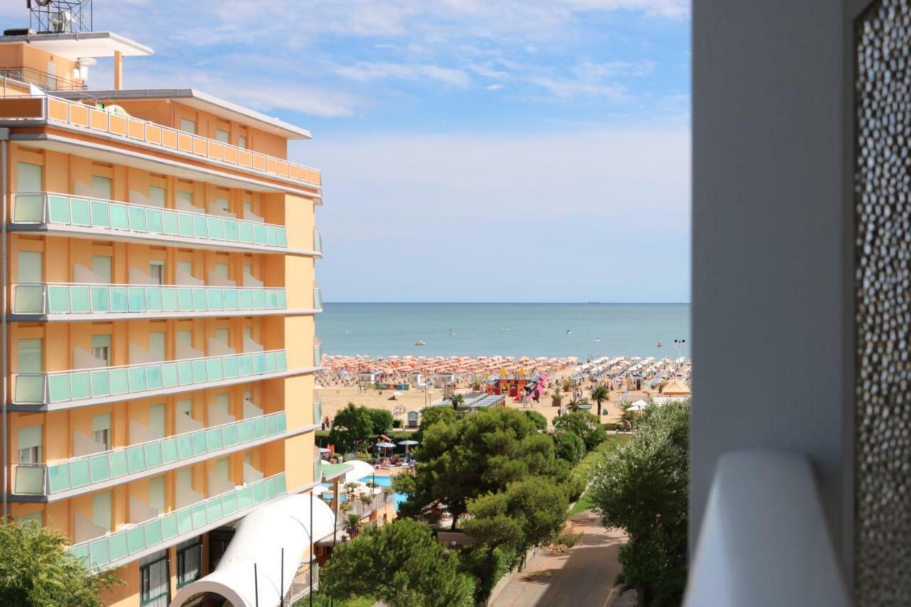 Ca' Laurana Apartment Bibione Bagian luar foto