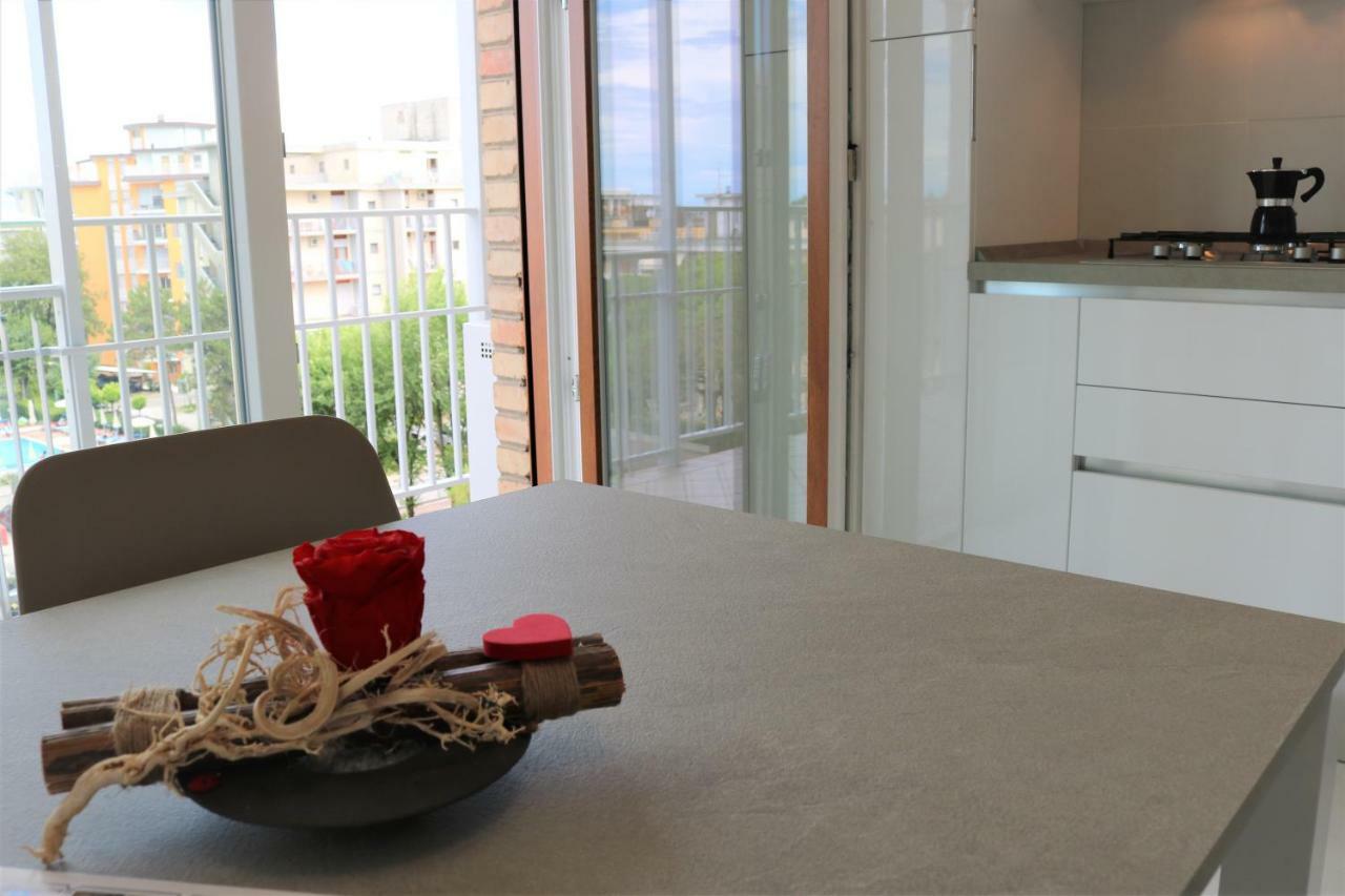 Ca' Laurana Apartment Bibione Bagian luar foto