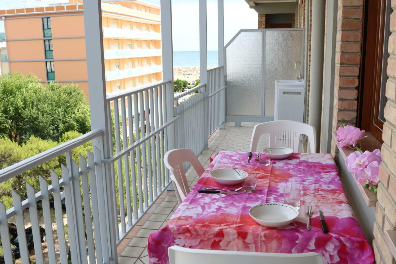 Ca' Laurana Apartment Bibione Bagian luar foto