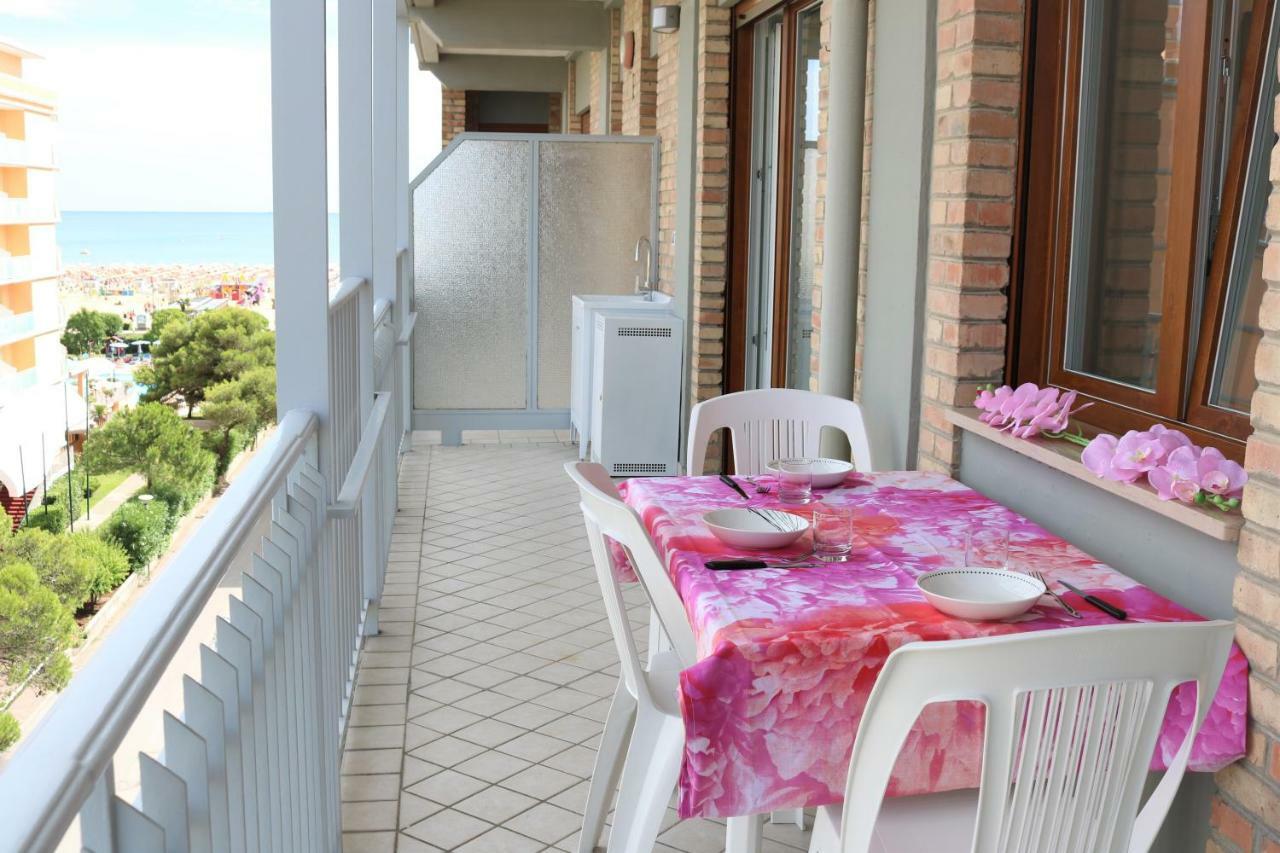 Ca' Laurana Apartment Bibione Bagian luar foto